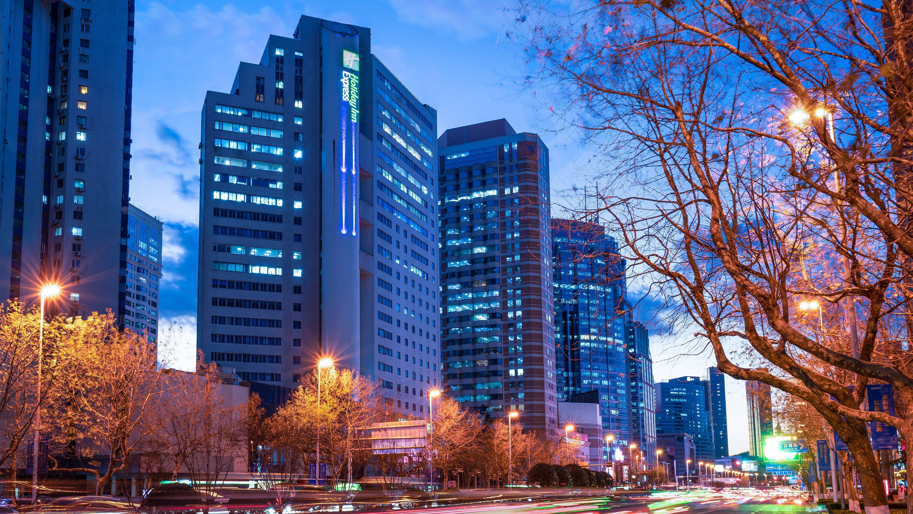 Holiday Inn Express Qingdao City Center By Ihg Buitenkant foto