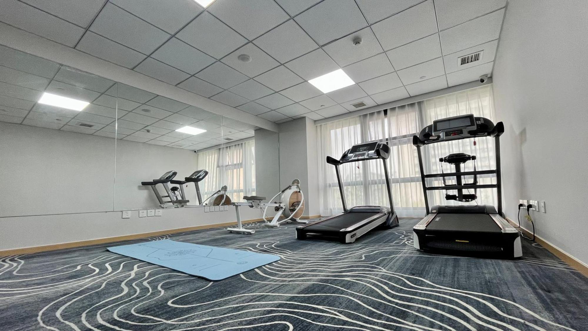 Holiday Inn Express Qingdao City Center By Ihg Buitenkant foto