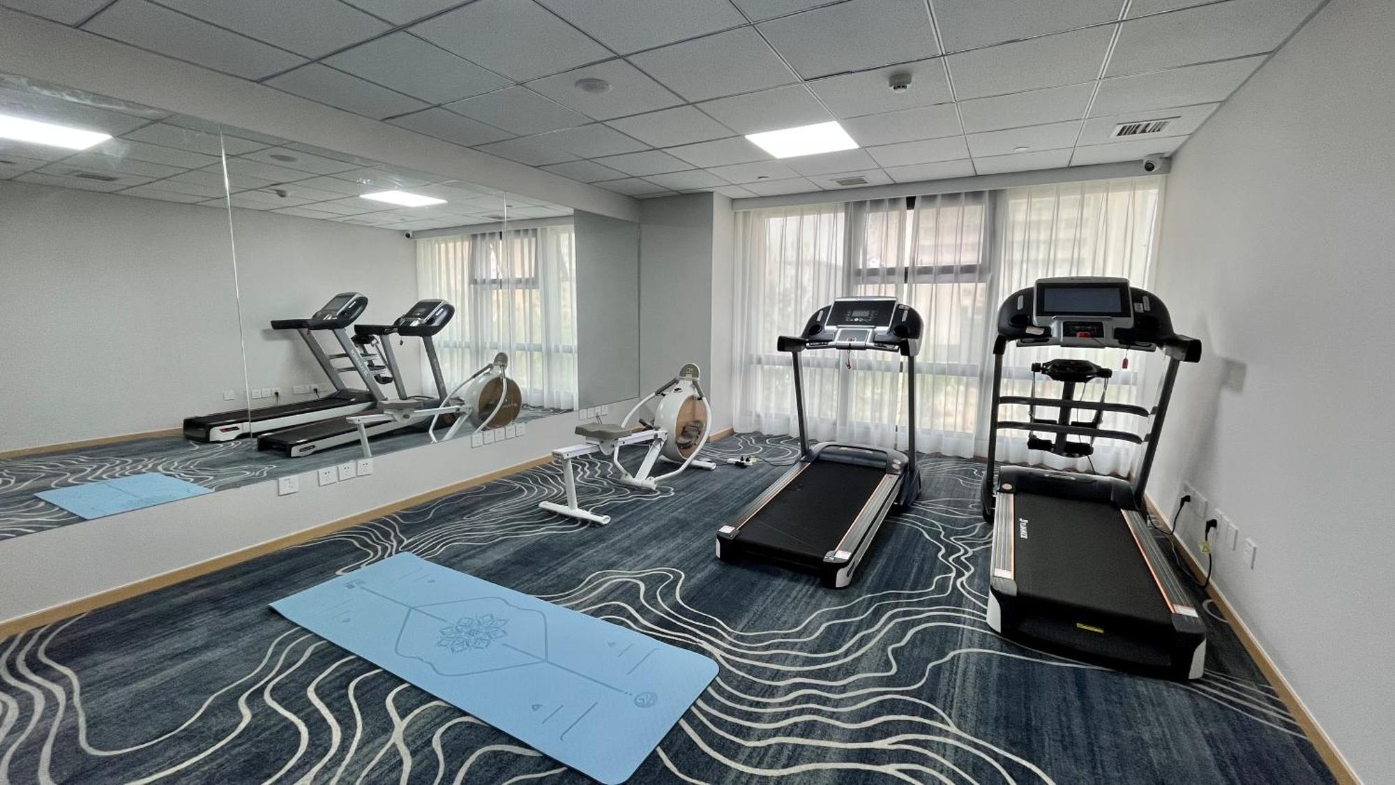 Holiday Inn Express Qingdao City Center By Ihg Buitenkant foto