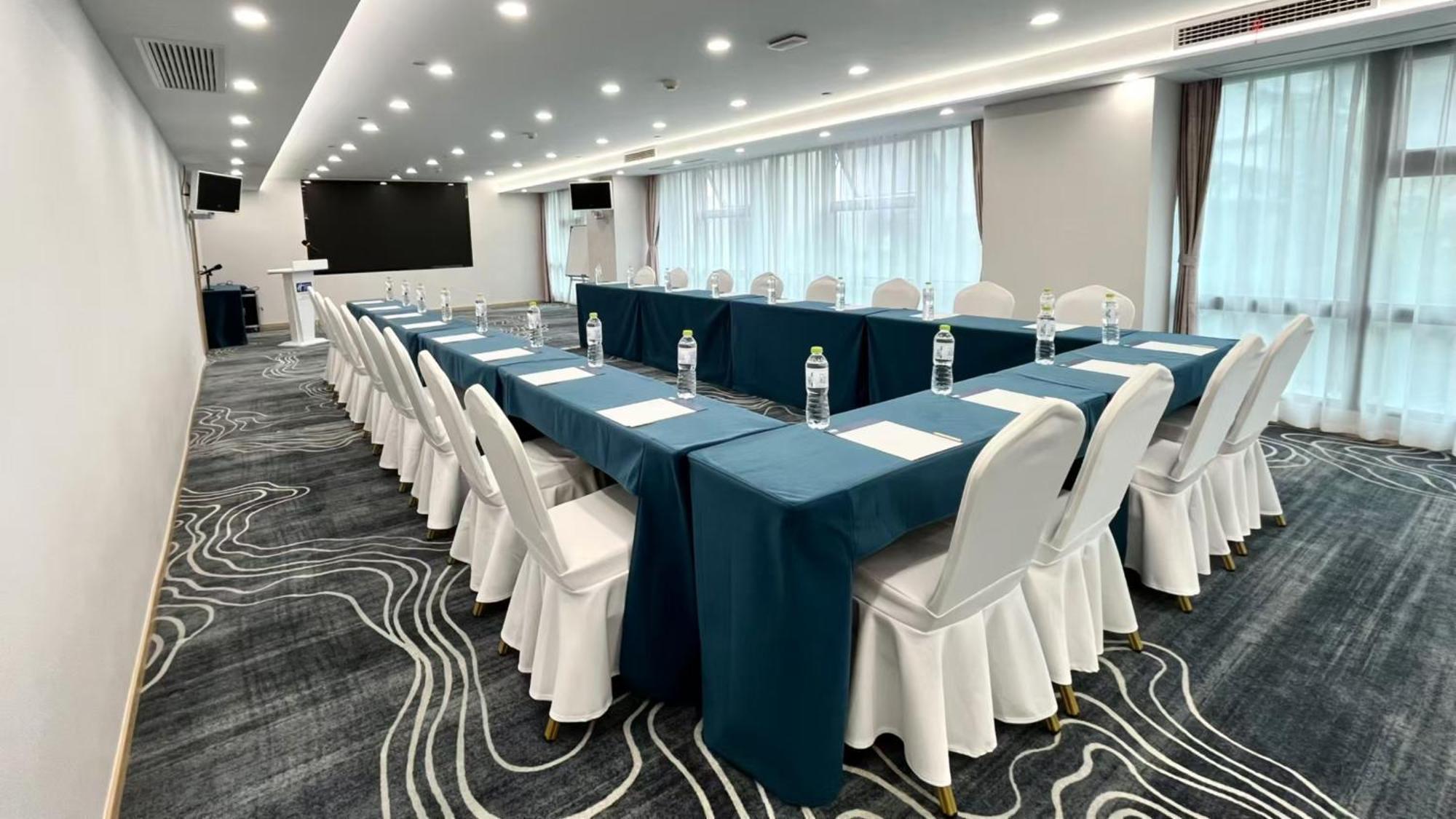 Holiday Inn Express Qingdao City Center By Ihg Buitenkant foto